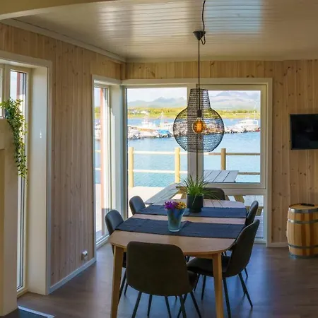 Lilleeideholmen Sjohusutleie Apartment Haug Exterior photo